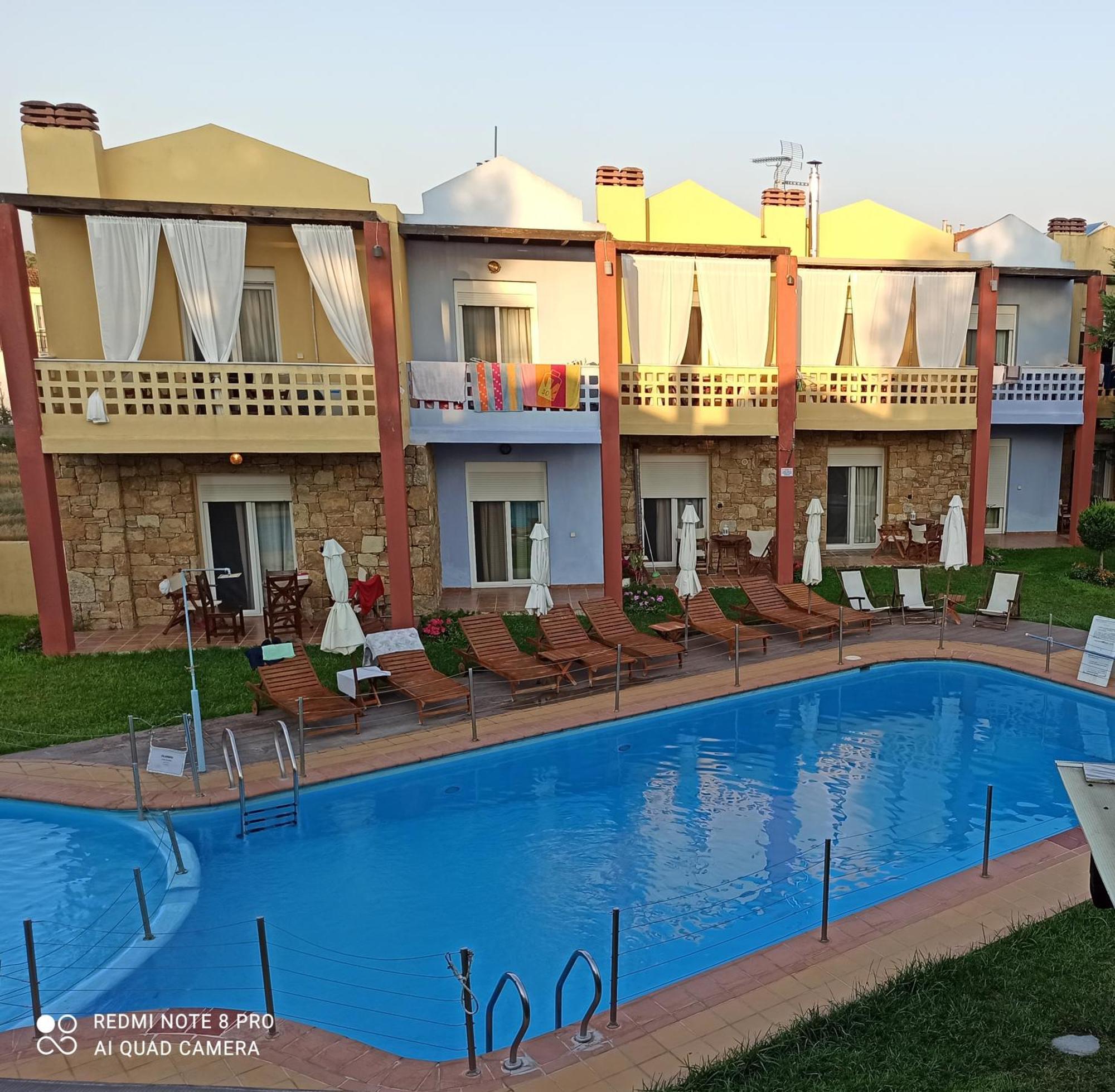 Ydna Family Hotel Apartments Possidi Exterior foto